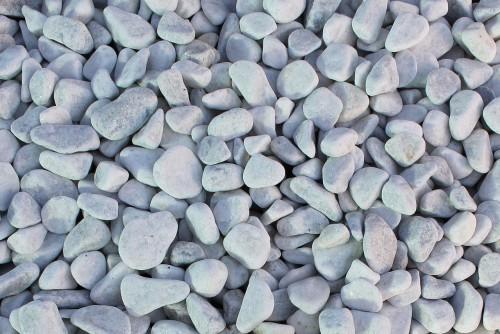 Щебень галтованый белый (мрамор) фр.20-40 мм.